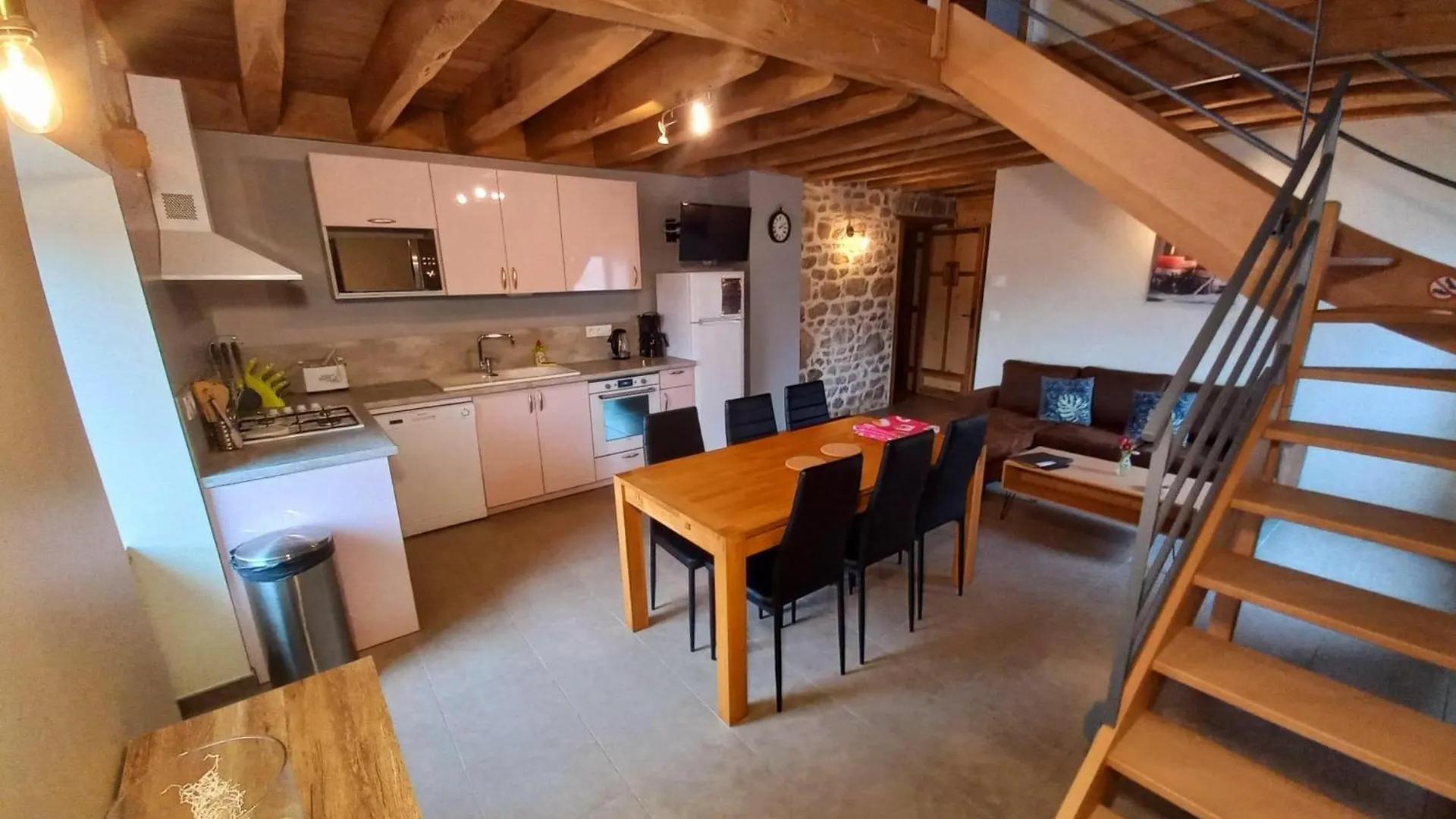 Les Gites Du Couvent En Ardeche - Gite De Groupe Nozieres  Holiday home Nozieres (Ardeche)