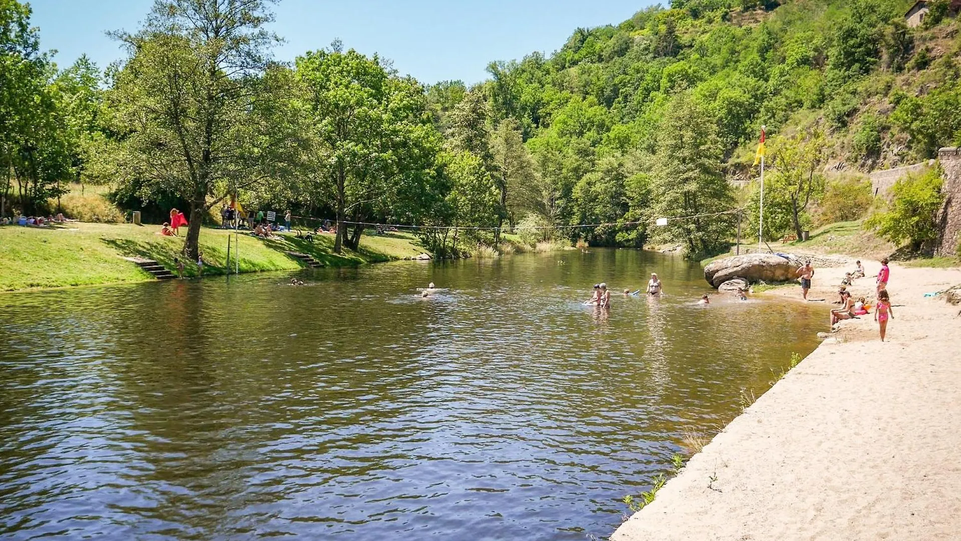 Les Gites Du Couvent En Ardeche - Gite De Groupe Nozieres  Holiday home
